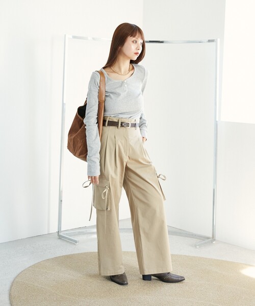 PUBLUX（パブリュクス）の「PUBLUX/パブリュクス リボン付きワークワイドパンツ　限定展開（その他パンツ・レディース・ブラック/ベージュ・S/M）」の9枚目の写真