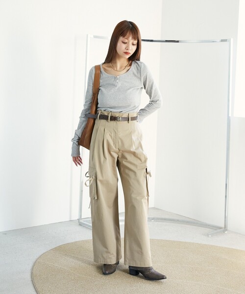 PUBLUX（パブリュクス）の「PUBLUX/パブリュクス リボン付きワークワイドパンツ　限定展開（その他パンツ・レディース・ブラック/ベージュ・S/M）」の11枚目の写真