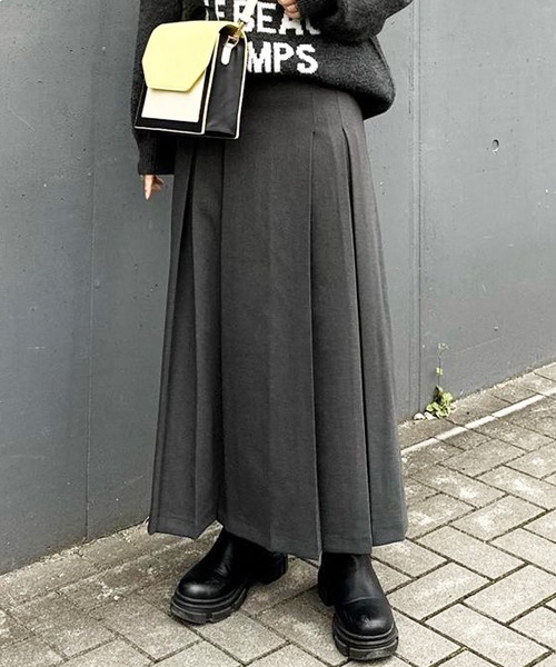 aquagarage(アクアガレージ)の「バックゴムボックスプリーツスカート(スカート・レディース・チャコール/モカ/ブラック・S/M/L)」の3枚目の写真