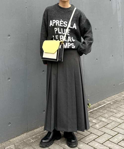 aquagarage(アクアガレージ)の「バックゴムボックスプリーツスカート(スカート・レディース・チャコール/モカ/ブラック・S/M/L)」の9枚目の写真