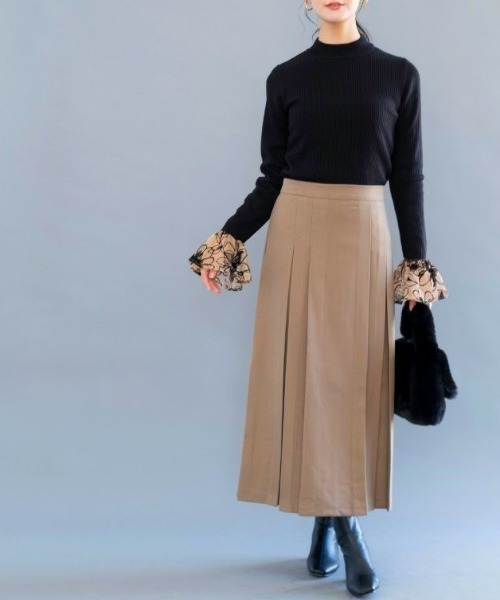 aquagarage(アクアガレージ)の「バックゴムボックスプリーツスカート(スカート・レディース・チャコール/モカ/ブラック・S/M/L)」の18枚目の写真