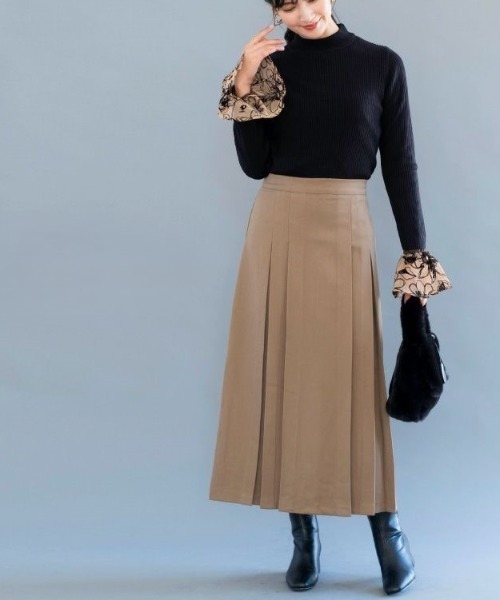 aquagarage(アクアガレージ)の「バックゴムボックスプリーツスカート(スカート・レディース・チャコール/モカ/ブラック・S/M/L)」の17枚目の写真