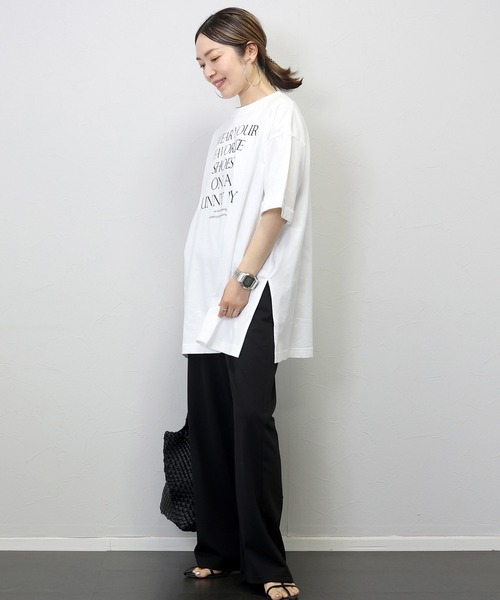 Aletta vita（アレッタビータ）の「綿天竺サイドスリットロゴワイドプルオーバー（Tシャツ/カットソー・レディース・オフホワイト/ブラック・FREE）」の11枚目の写真