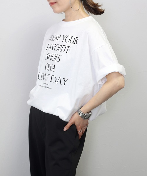 Aletta vita（アレッタビータ）の「綿天竺サイドスリットロゴワイドプルオーバー（Tシャツ/カットソー・レディース・オフホワイト/ブラック・FREE）」の7枚目の写真
