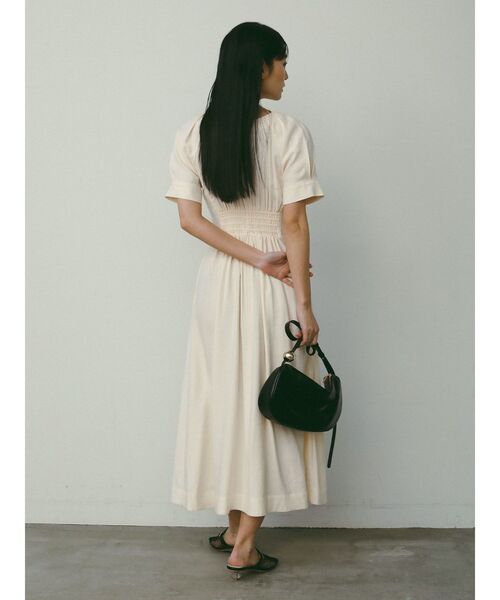 LAGUNAMOON(ラグナムーン)の「フロントZIPウエストタックワンピース(ワンピース・レディース・ホワイト/ブラック/オレンジ・SMALL/MEDIUM)」の9枚目の写真