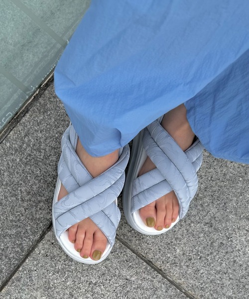 NIKE（ナイキ）の「【NIKE】HJ8168-001 ﾅｲｷ ｳｨﾒﾝｽﾞ ｴｱ ﾏｯｸｽ ｱｲﾗ ｻﾝﾀﾞﾙ NL（サンダル・レディース・パープル・25cm/24cm/23cm/22cm）」の4枚目の写真