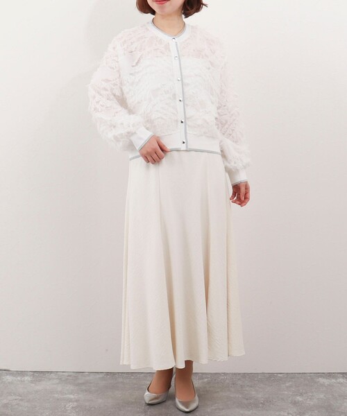 MICO COULIER（ミコクリエ）の「《オケージョン対応》フリンジクルーネックカーディガン（カーディガン/ボレロ・レディース・キナリ/ブラック/オフホワイト・38）」の5枚目の写真