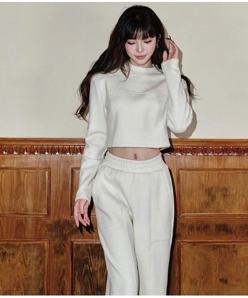 韓国 セットアップ スエット 2点セット クロップ丈 トレンド 韓国ファッション》2点セット クロップドスウェットパンツ