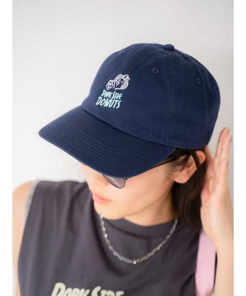 Ungrid（アングリッド）の「PARK SIDE DONUTS別注ロゴキャップ（キャップ・レディース・ネイビー/ベージュ・FREE）」の13枚目の写真