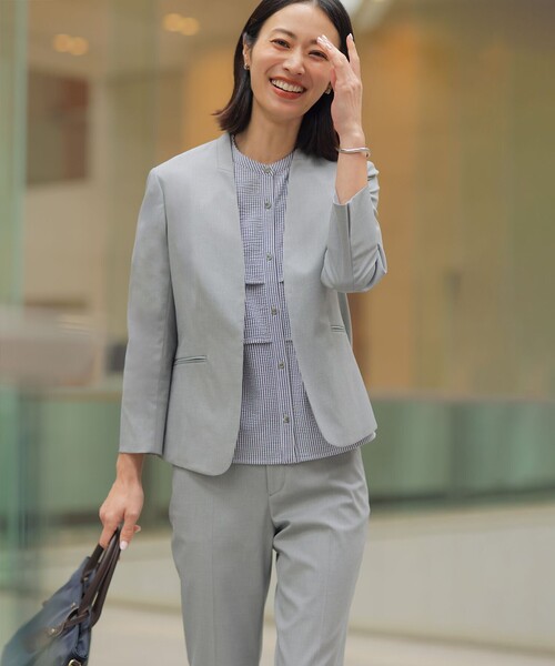 J.PRESS(ジェイプレス)の「【セットアップ対応・人気素材】コットンFITTY ノーカラー ジャケット(ノーカラージャケット・レディース・ネイビー系/ベージュ系/ライトグレー系・T13/T17/T15)」の20枚目の写真