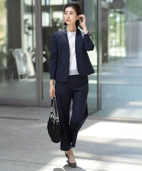 J.PRESS(ジェイプレス)の「【セットアップ対応・人気素材】コットンFITTY ノーカラー ジャケット(ノーカラージャケット・レディース・ネイビー系/ベージュ系/ライトグレー系・T13/T17/T15)」の5枚目の写真
