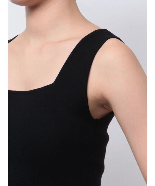 EMODA(エモダ)の「ミニマルフィットニット(ニット/セーター・レディース・グレー/ブラック/ホワイト・FREE)」の9枚目の写真