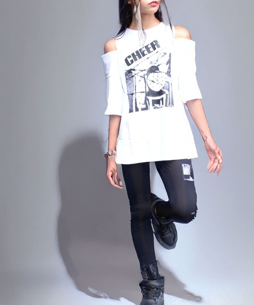 CHEER(チアー)の「肩ジップフォトデザインプリントゆるTEE(Tシャツ/カットソー・レディース・ピンク/ブラック/ホワイト・S/M/L)」の15枚目の写真