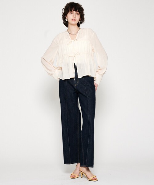 cloenc（クロエンス）の「【手洗い可】リボンギャザーブラウス（シャツ/ブラウス・レディース・ブラック/アイボリー・02）」の12枚目の写真