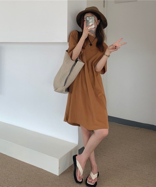 LETee（レティー）の「ティーシャツワンピース（Tシャツ/カットソー・レディース・マスタード/ブラウン/ブラック/ホワイト・FREE）」の6枚目の写真