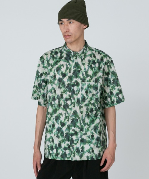 Snow Peak(スノーピーク)の「Printed Breathable Quick Dry Shirt(シャツ/ブラウス・メンズ・グレー/グリーン・M/L/XL)」の1枚目の写真