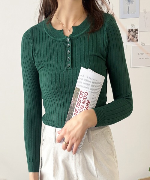 Dewlily(デューリリー)の「着心地抜群でシルエットも◎ 長袖リブニットトップス(Tシャツ/カットソー・レディース・ライトブルー/ワインレッド/ライトグリーン/グリーン/ピンク/ホワイト/ベージュ/パープル/イエロー/ブラック/アイボリー/ブルー/グレー・FREE)」の6枚目の写真