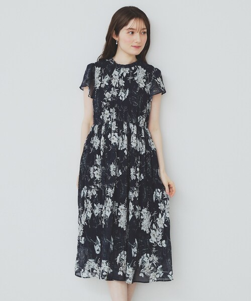 セール】マジョリカフレアワンピース【洗濯機洗い可】（ワンピース