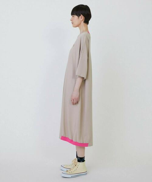 FRAPBOIS（フラボア）の「パークカットワンピ２（ワンピース・レディース・グレイッシュベージュ/ブラック/グリーン・1）」の19枚目の写真