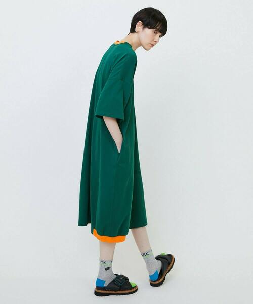 FRAPBOIS（フラボア）の「パークカットワンピ２（ワンピース・レディース・グレイッシュベージュ/ブラック/グリーン・1）」の11枚目の写真