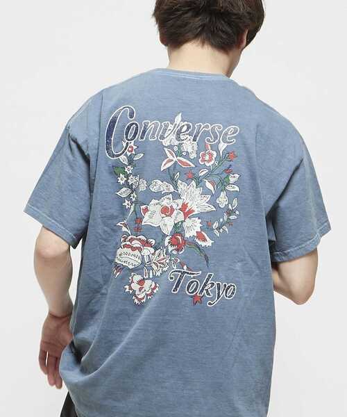 CONVERSE TOKYO（コンバーストウキョウ）の「PIGMENT DYE FLOWER LOGO TEE（Tシャツ/カットソー・レディース・ホワイト/ブラック/ブルー・SMALL/MEDIUM）」の3枚目の写真