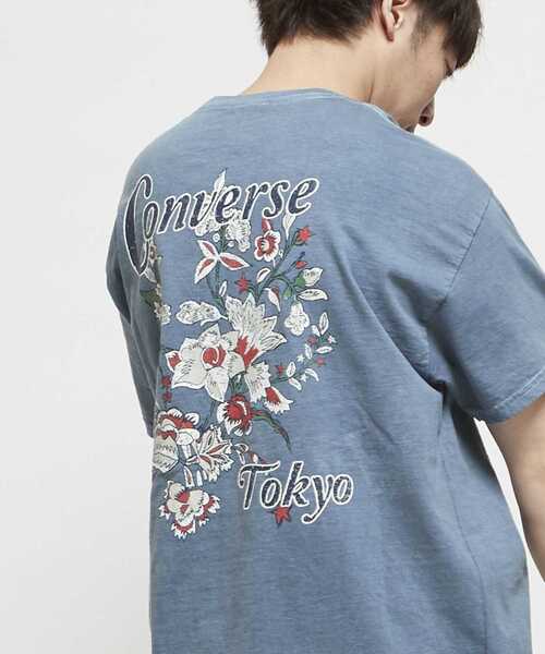 CONVERSE TOKYO（コンバーストウキョウ）の「PIGMENT DYE FLOWER LOGO TEE（Tシャツ/カットソー・レディース・ホワイト/ブラック/ブルー・SMALL/MEDIUM）」の5枚目の写真