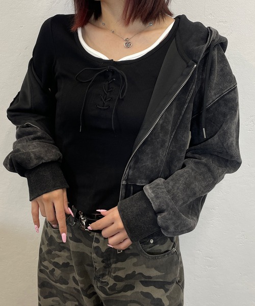 ROGER AND RAW（ロジャーアンドロウ）の「[セットアイテム] レースアップショートTシャツ＆ダブルジップパーカーセット（パーカー・レディース・グレー/ホワイト/ブラック・FREE）」の9枚目の写真