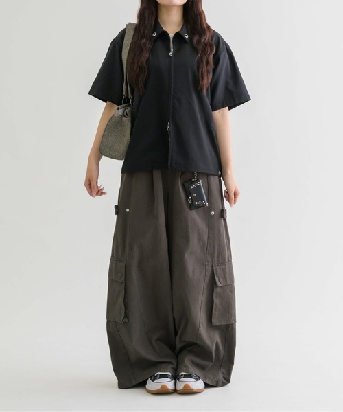 EPNK(イーピーエヌケー)の「【EPNK】Eyelet zip up half shirt / アイレットジップアップハーフシャツ(シャツ/ブラウス・メンズ・チャコールグレー/ブラック・SMALL/MEDIUM/LARGE)」の11枚目の写真