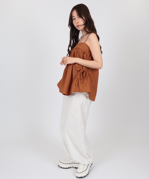 SUWDEE(スーディー)の「drawstring ribbon camisole blouse(キャミソール・レディース・ブラック・FREE)」の3枚目の写真