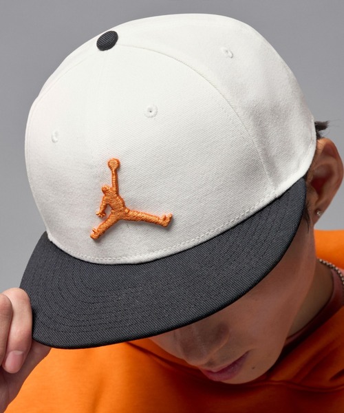 【希少品】 JORDAN キャップ ホワイト/ブラウン JORDAN BRAND U J PRO CAP S FB JUMPMAN / ジョーダン ブランド