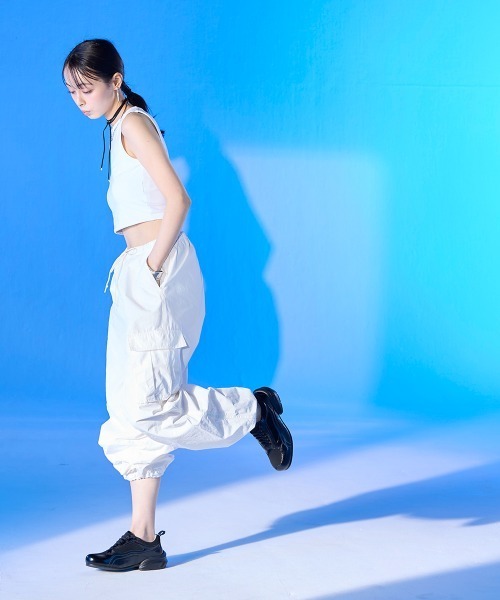 nissen(ニッセン)の「【ゆったり幅広】ACQUA PALETTE(アクアパレット)レースアップスニーカー(ワイズ4E)(スニーカー・レディース・ブラック/グレイッシュベージュ/シルバー・M/L/LL/3L)」の6枚目の写真