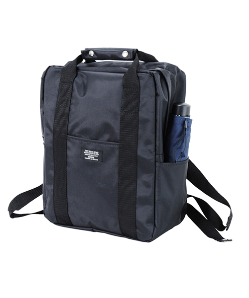 ZUCCa（ズッカ）の「【WEB限定】(O)ナイロンスクウェアバッグ*（バックパック/リュック・レディース・ブラック/カーキ/ネイビー/グレー・FREE）」の10枚目の写真