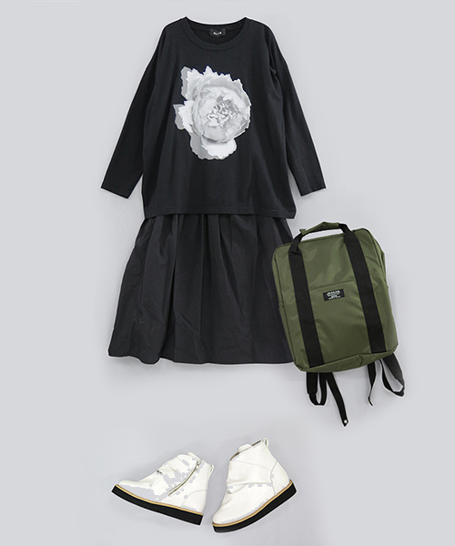 ZUCCa（ズッカ）の「【WEB限定】(O)ナイロンスクウェアバッグ*（バックパック/リュック・レディース・ブラック/カーキ/ネイビー/グレー・FREE）」の13枚目の写真