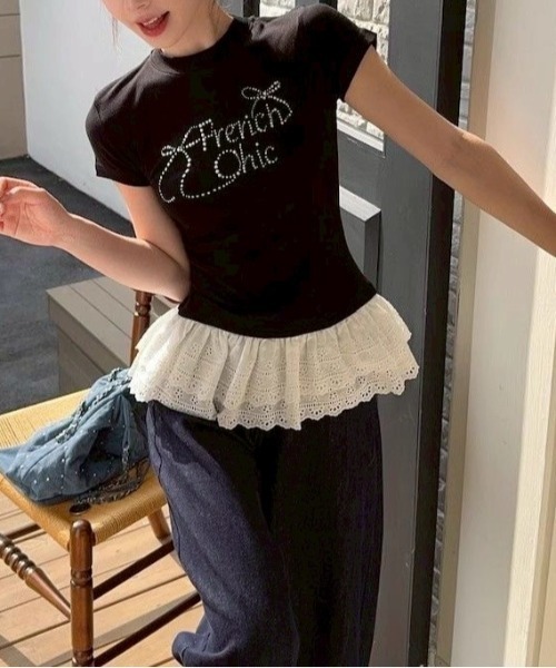 almo(アルモ)の「【LAMPOON】フリルウエストビジューTシャツ(Tシャツ/カットソー・レディース・ブラック・SMALL/MEDIUM/LARGE)」の5枚目の写真
