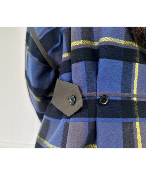 AVIE（アビィ）の「インポートチェックボリュームコート（チェスターコート・レディース・ネイビー・38）」の9枚目の写真