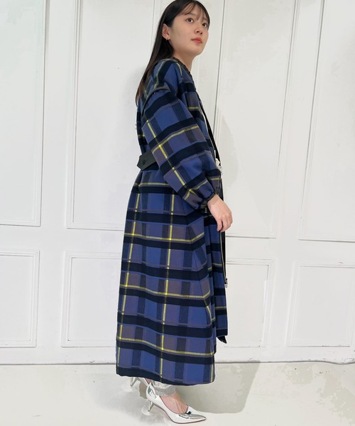 AVIE（アビィ）の「インポートチェックボリュームコート（チェスターコート・レディース・ネイビー・38）」の13枚目の写真