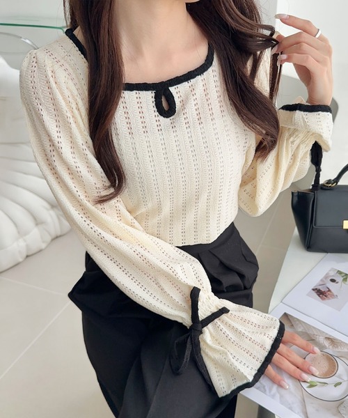 mily bilet（ミウィビレット）の「【mily bilet】華やかさと上品さを兼ね備えたデザインが個性的。ストライプレースキャンディースリーブリボン付きプルオーバー（長袖）（Tシャツ/カットソー・レディース・アイボリー/ブラック/ブラウン・X-LARGE/SMALL/MEDIUM/LARGE）」の8枚目の写真