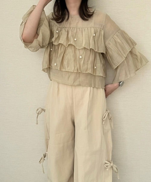 merrylatte（メリーラテ）の「クロップドシアーティアードブラウス（シャツ/ブラウス・レディース・アイボリー・FREE）」の2枚目の写真