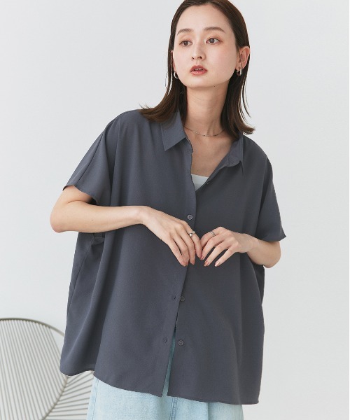 ad thie(アドティエ)の「ジョーゼット ドルマンスリーブシャツ(シャツ/ブラウス・レディース・チャコール/ブラック/オフホワイト・FREE)」の4枚目の写真