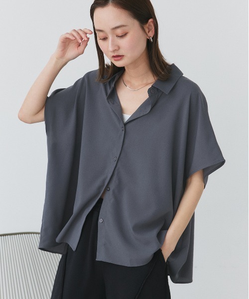 ad thie(アドティエ)の「ジョーゼット ドルマンスリーブシャツ(シャツ/ブラウス・レディース・チャコール/ブラック/オフホワイト・FREE)」の9枚目の写真