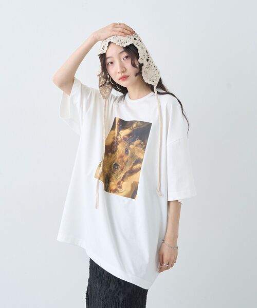 earth music&ecology(アースミュージックアンドエコロジー)の「アソートグラフィックルーズTee(Tシャツ/カットソー・レディース・ブラック/オフホワイト/クリーム・FREE)」の20枚目の写真