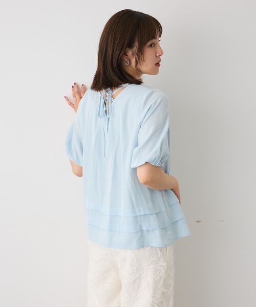 CRAFT STANDARD BOUTIQUE(クラフトスタンダードブティック)の「バックレースアップバルーンスリーブブラウス(シャツ/ブラウス・レディース・アイボリー/サックスブルー/ブラック・FREE)」の22枚目の写真
