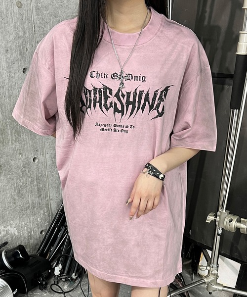 Figments(フィグメンツ)の「ダーティ加工メタルロゴビッグT(Tシャツ/カットソー・レディース・ピンク/ホワイト・FREE)」の2枚目の写真