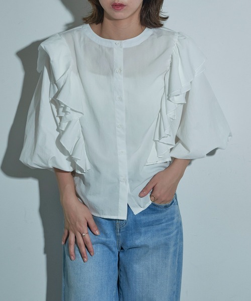 MAISON BREEZE reveur(メゾンブリーズレヴール)の「【MAISON BREEZE reveur】バルーンスリーブフリルブラウス 結婚式 二次会 パーティー フォーマル オケージョン trc(シャツ/ブラウス・レディース・ブラック/オフホワイト・FREE)」の5枚目の写真
