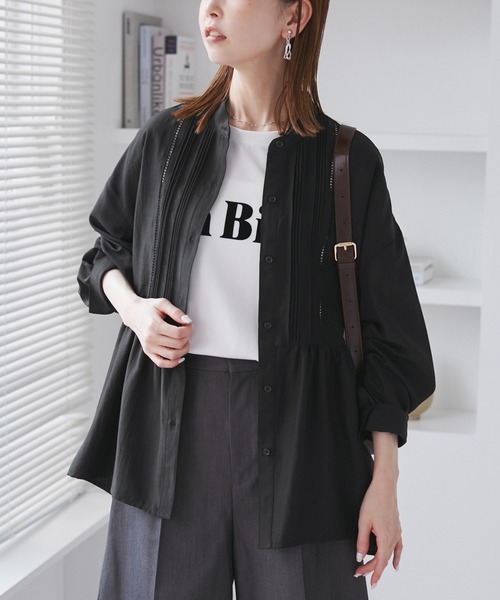 ROPE' PICNIC（ロペピクニック）の「【UVケア・防シワ】羽織れるピンタックデザインペプラムシャツ（シャツ/ブラウス・レディース・ダークブラウン/サックスブルー/クリーム/オフホワイト/ブラック・M/S）」の11枚目の写真