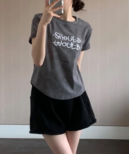 NANAHACHI(ナナハチ)の「ビンテージライク 英字刺繍入り 半袖Tシャツ(Tシャツ/カットソー・レディース・ホワイト/チャコールグレー/ブラック・FREE)」の11枚目の写真