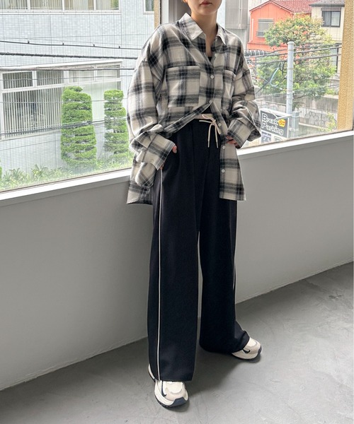 PILIT(ピリット)の「チェックBIGシャツ(シャツ/ブラウス・レディース・ブラウン/オフホワイト・MEDIUM)」の8枚目の写真