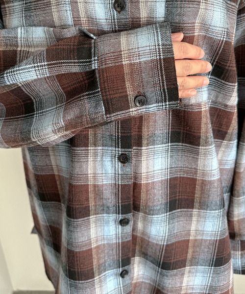 PILIT(ピリット)の「チェックBIGシャツ(シャツ/ブラウス・レディース・ブラウン/オフホワイト・MEDIUM)」の3枚目の写真