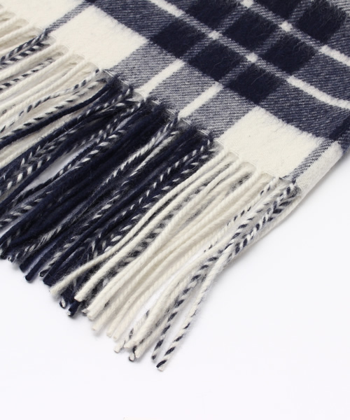 SHIPS(シップス)の「SD: 『カシミヤ』 ホワイト×ネイビー マフラー (大判)(マフラー・メンズ・ネイビー・ONE SIZE)」の2枚目の写真