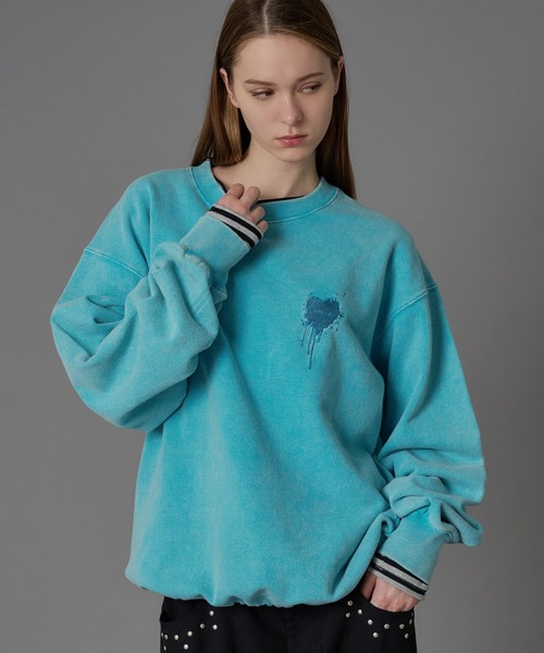 ONCILY（オンシェリー）の「26SS HEART LOGO DRAW CODE SWEAT / ハートロゴドローコードスウェット（スウェット・メンズ・ブラウン/ボルドー/ネイビー/ブラック系その他/杢グレー/ブラック/ブラック系その他2/モカ/チャコールグレー/ネイビー系/ブラウン系その他/ブルー系その他/パープル/ブルー/ローズ/ライトグレー/パープル系その他/イエロー・SMALL/MEDIUM/LARGE）」の11枚目の写真